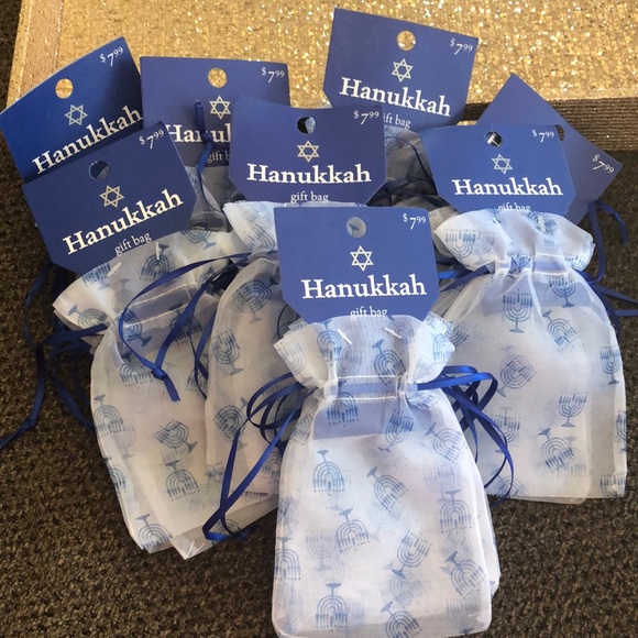 Hanukkah Bundle Gift bags Dreidels Menorah Lights - Picture 7 of 8